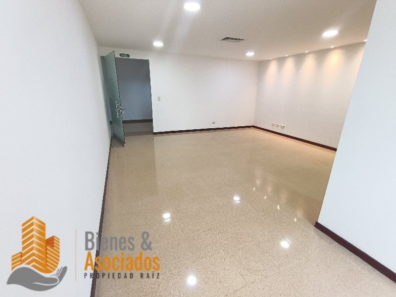 Oficina en Arriendo en Laureles