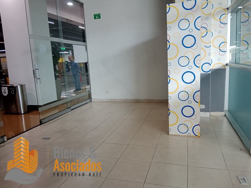 Local en Arriendo en Barrio Colombia