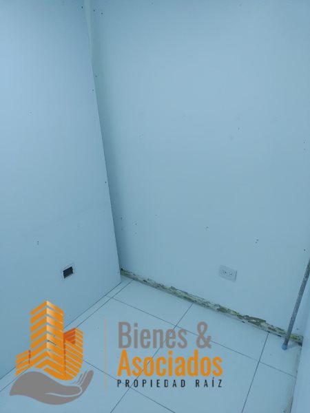 Oficina en Arriendo en Laureles