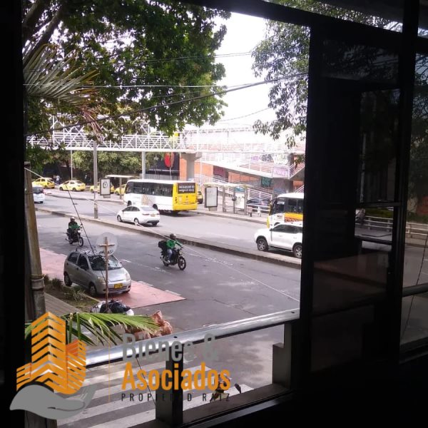 Casa-local en Arriendo en Simon Bolivar